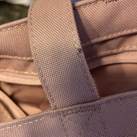 Herschel Supply Co Classic 19L Tote Bag Ash Rose - Picture 9 of 9